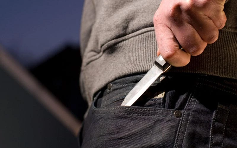 Αλγερινοί παράνομοι μετανάστες ξάφριζαν κοπέλες στην Πάτρα